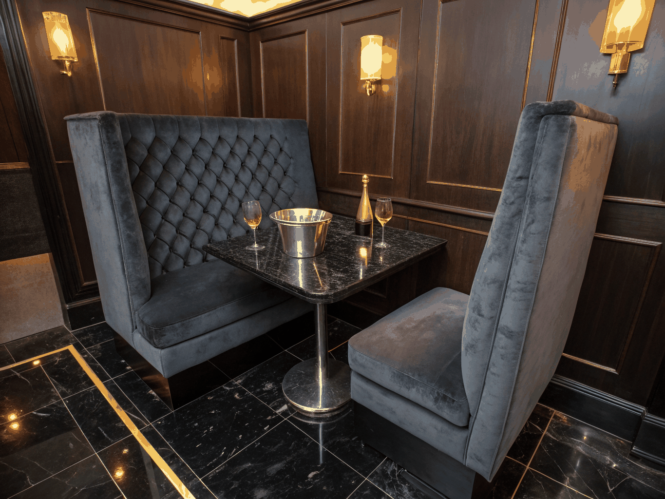Private Alcove